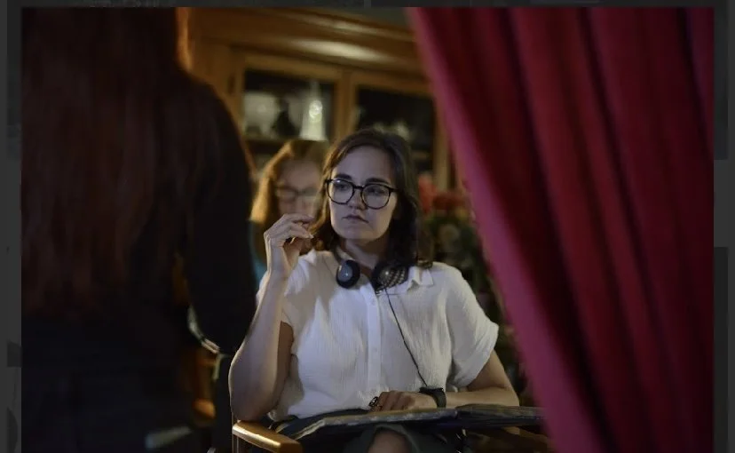 Behind the scenes photo 1